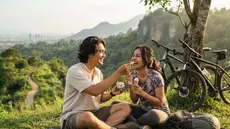 Inspirasi Quality Time Bersama Pasangan untuk Merayakan International Couple Day. Foto: AI Generated