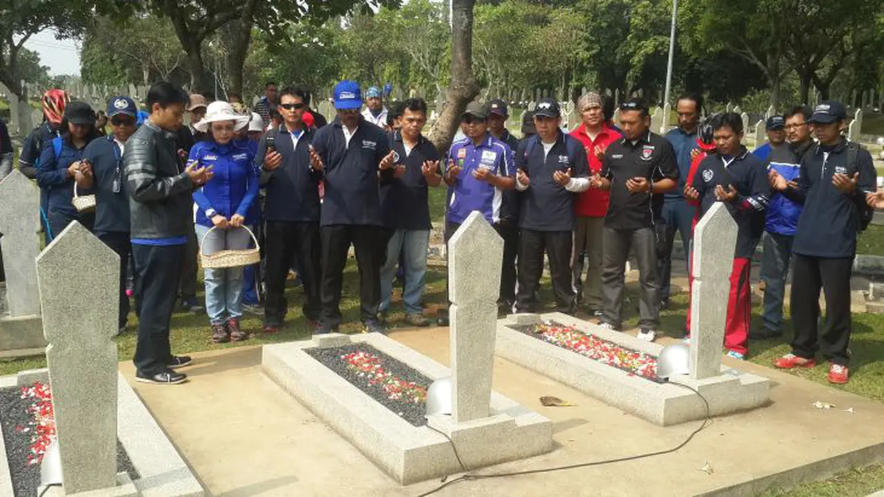 Sambut Hari Pahlawan, Yamaha Sambangi di TMP Kalibata