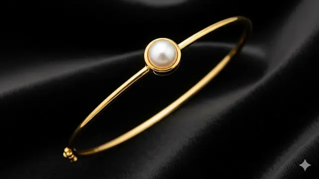 Gelang Bulat dengan Ornamen Mutiara