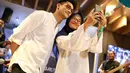 "Nggak pernah minta yang aneh-aneh sih, kaya aku harus duet sama siapa. Mereka hanya minta aku buat nggak berhenti berkarya sih," tutur Afgan. (Adrian Putra/Bintang.com)