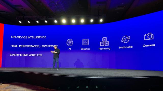 President and Chief Executive Officer of Qualcomm Incorporated, Cristiano Amon, memperkenalkan chipset Snapdragon 8 Gen 2 di Snapdragon Summit 2022. Liputan6.com/Yuslianson