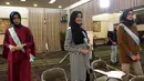 Sabtu (29/4/2017), proses karantina 20 finalis Puteri Muslimah Indonesia 2017 telah dimulai. Mereka melakukan sederet persiapan untuk menuju malam final, pada 8 Mei 2017 mendatang. (Deki Prayoga/Bintang.com)