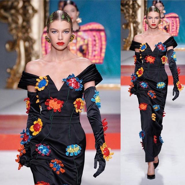 6 Koleksi Baju Unik Moschino di Milan Fashion Week 2019