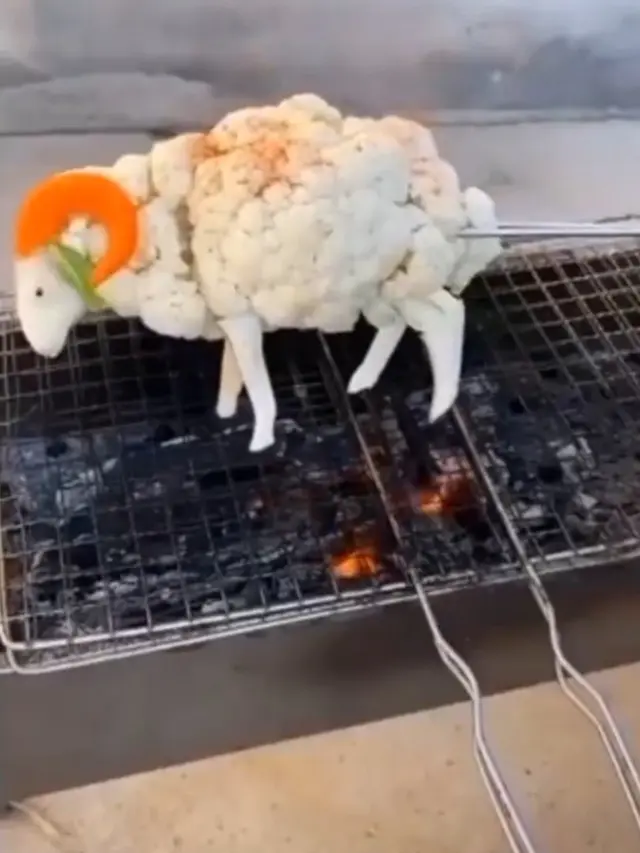 Ada Tikus Hingga Kelabang, Ini 6 Potret Sate Vegan dengan Bentuk yang Unik