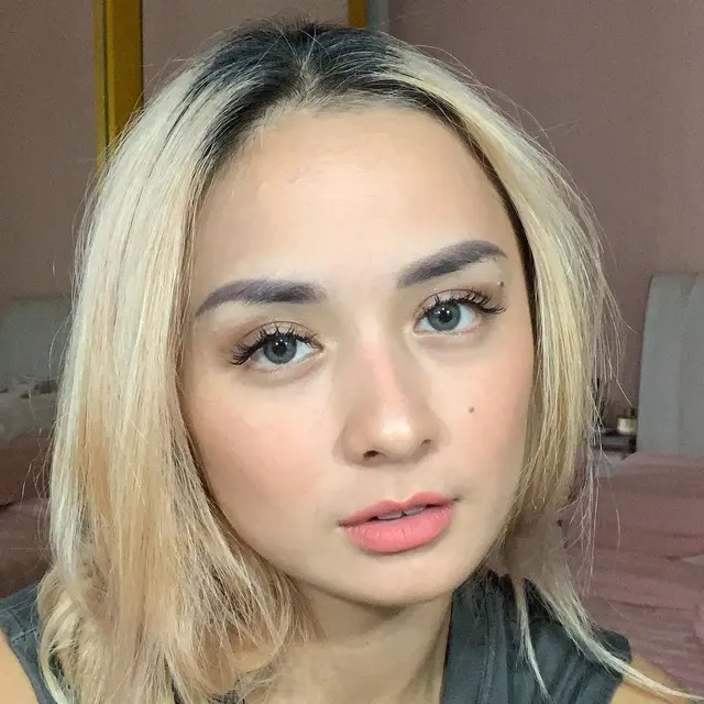 Ingat Pemeran Alina di Catatan Akhir Sekolah? Ini 6 Potret Terbarunya