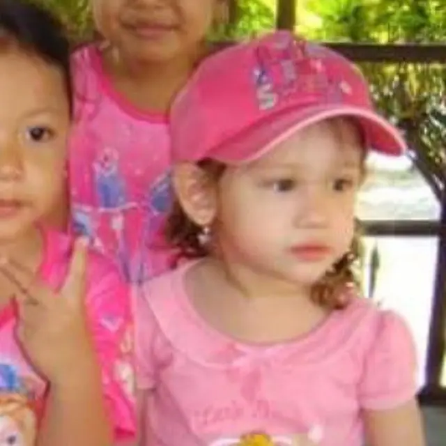6 Potret Masa Kecil Laura Moane ‘Dari Jendela SMP’, Imut dan Menggemaskan