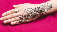 Ilustrasi foto henna simple/Copyright pixabay/Mehndi Training Center