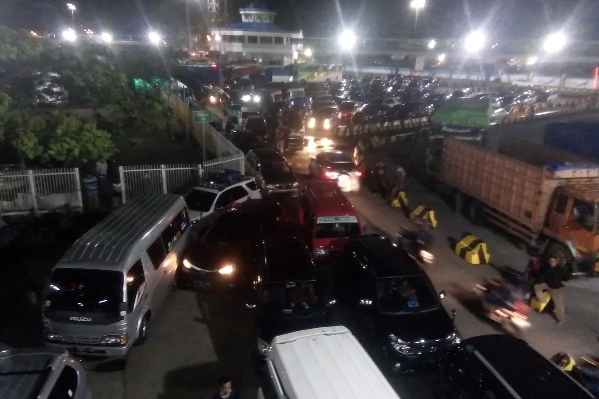 Pelabuhan Merak. (Liputan6.com/Yandhi Deslatama)