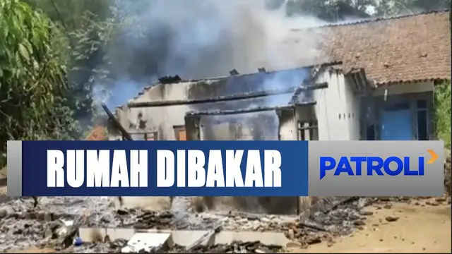 Pria bernama Abdul Rahman tersebut kini ditahan di Polsek Kalisat. Untuk melengkapi sejumlah bukti, Selasa sore tim forensik Polres Jember melakukan olah TKP.