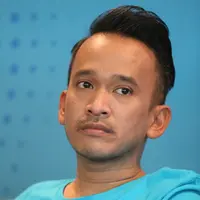 Saat hadir dalam acara KICKS di Jakarta Pusat, Senin (14/8) Ruben mengaku bahwa ia diminta untuk menggantikan Jupe. Saat itu, pelantun lagu Belah Duren itu mengaku tidak bisa datang lantaran terbaring di rumah sakit. (Adrian Putra/Bintang.com)