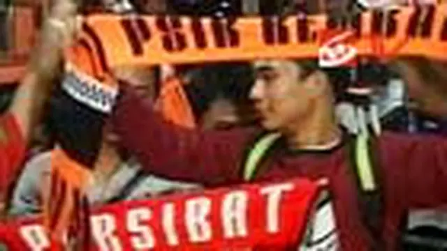 Pendukung Merah Putih Mulai Berdatangan