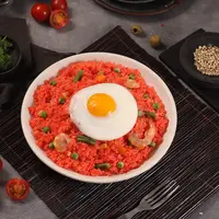 Resep nasi goreng merah ala restoran./Copyright shutterstock.com/g/Bonaventura