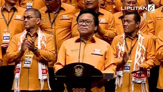 Oesman Sapta Odang memberikan pidato politik setelah resmi dikukuhkan sebagai Ketua Umum Hanura Bogor, Jawa Barat, Rabu (22/2/2017).