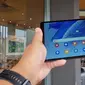 Tampilan Samsung Galaxy Tab A7 Lite yang baru saja diperkenalkan di pasar Indonesia. (Liputan6.com/Agustinus M. Damar)