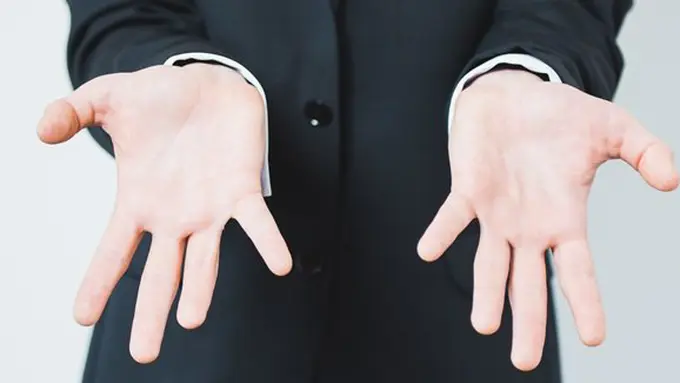 Jari tangan pria/copyright Pexels.com/Jacek Dylag