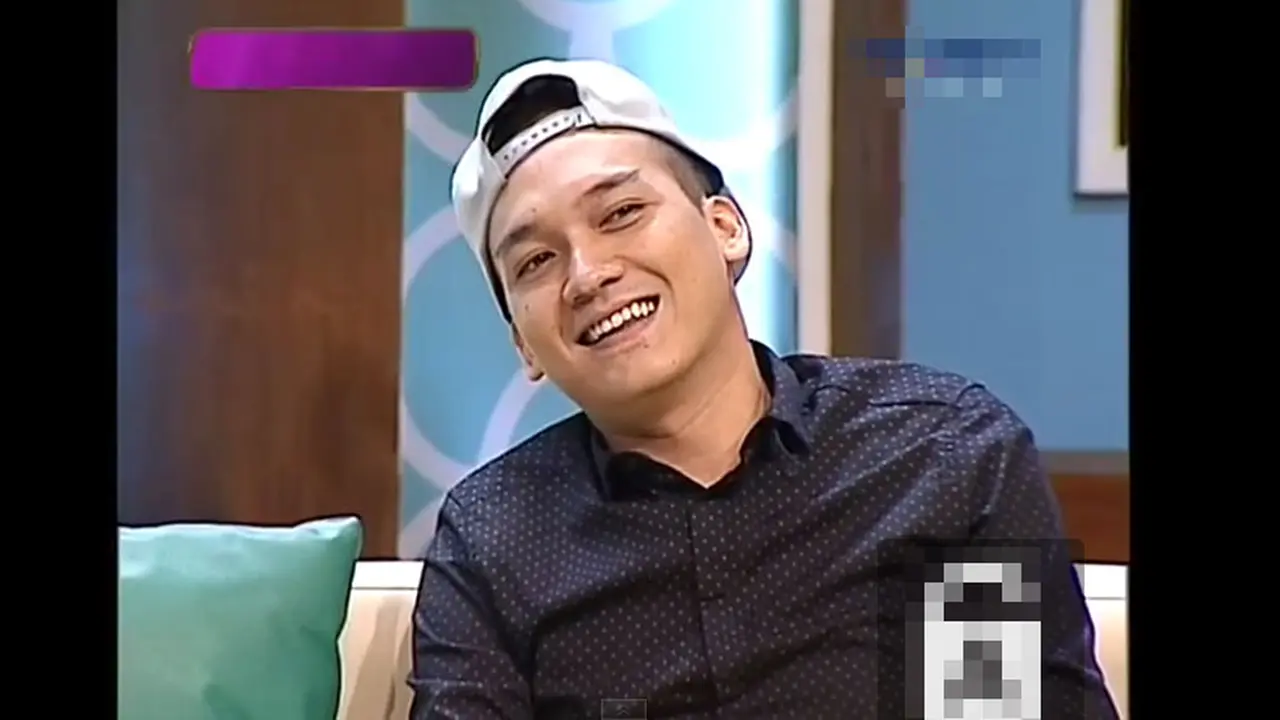 Egi John