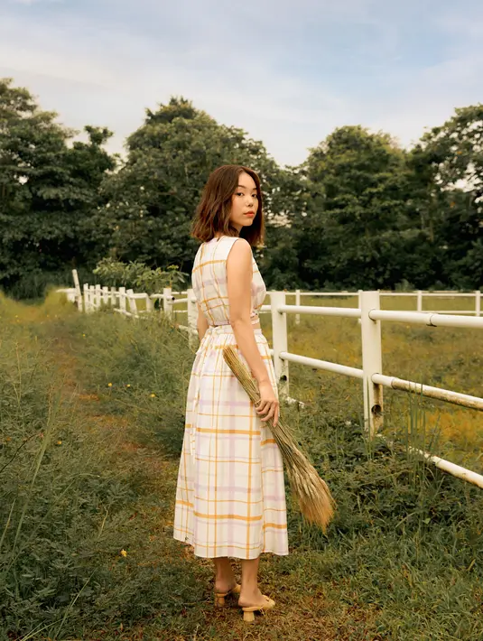 Koleksi ini bisa kamu dapatkan tanggal 27 September 2021 medatang di website resmi Love, Bonito atau butik mereka dengan harga mulai dari Rp599.000 hingga Rp919.000. Foto: Document/Love, Bonito.