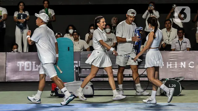 Dion / Enzy Menang Meyakinkan Lawan Gading / Wulan di Tiba Tiba Tenis