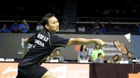 Tunggal putra Indonesia Sony Dwi Kuncoro lolos ke final Singapore Open Super Series 2016 usai mengalahkan unggulan dua asal Tiongkok, Lin Dan, Sabtu (16/4/2016). (Liputan6.com/Humas PB PBSI)