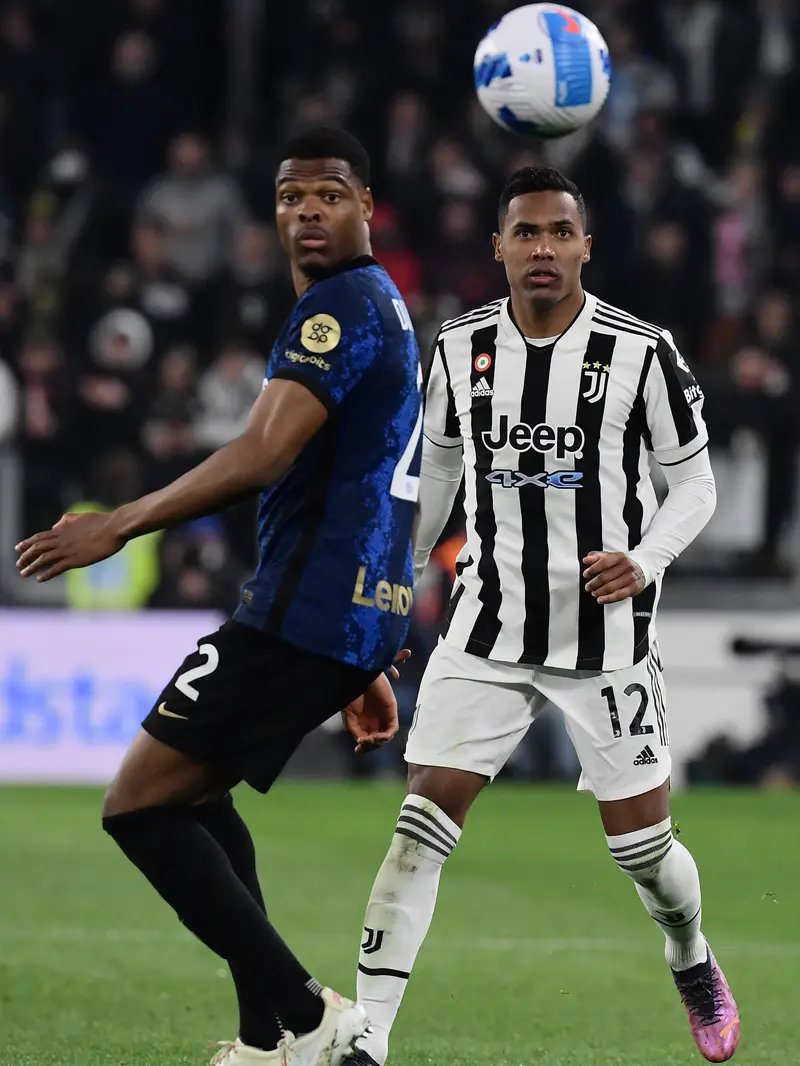Penalti Hakan Calhanoglu Antar Inter Milan Bungkam Juventus