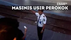 Seorang masinis Kereta Api Jayabaya menurunkan seorang penumpang karena merokok di dalam gerbong kereta. Penumpang yang diturunkan sempat meminta ganti rugi tiket. 