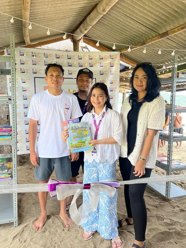 7 Momen Prilly Latuconsina Bikin Gerakan Bersihkan Pantai Ini Tuai Pujian