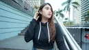 "Makanya aku jadikan Maudy Ayunda dan Dian Sastro jadi kayak panutan buatku. Mereka meskipun di dunia entertainment, tapi menjalankan pendidikan dengan sebaik mungkin," tutur Nabilah Ayu. (Instagram/nblh.ayu)