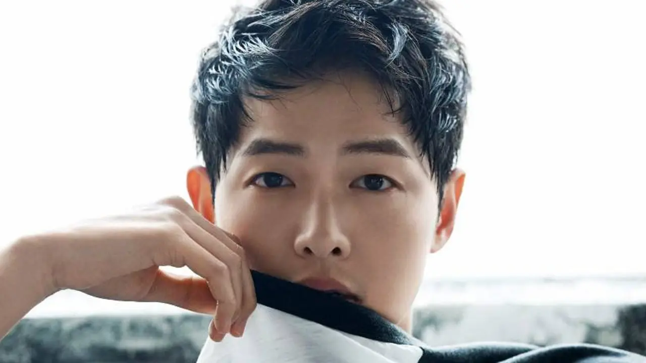 Sakit, Song Joong Ki Tetap Gelar Fanmeeting