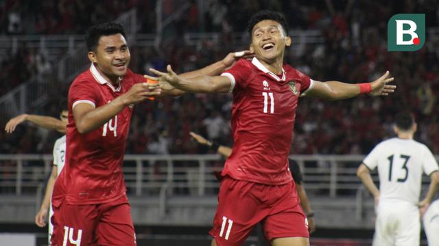 Dendy Sulistyawan mencetak gol untuk Timnas Indonesia melawan Timnas Turkmenistan di Stadion Gelora Bung Tomo (GBT), Surabaya, pada Jumat (8/9/2023).