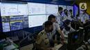 <p>Petugas memperhatikan cctv jalur mudik melalui layar command centre sebagai pusat informasi mudik 2022 di Gedung Kementerian Perhubungan, Jakarta, Senin (25/5/2022). Command centre ini, berbagai instansi terkait yang bertanggung jawab terhadap pelaksanaan mudik. (Liputan6.com/Faizal Fanani)</p>