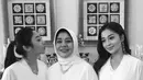“All those smile and laughter we've shared. All the prayers we've sent and answered. All the blessings we've got during The Holy Month of Ramadhan,” tulis Nikita Willy. (Instagram/Nikitawillyofficial94)