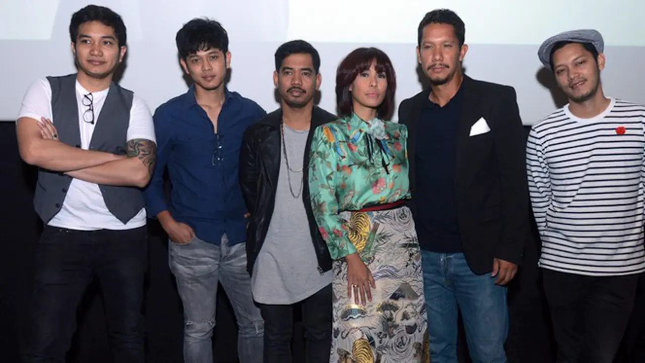 Maliq & D'Essentials