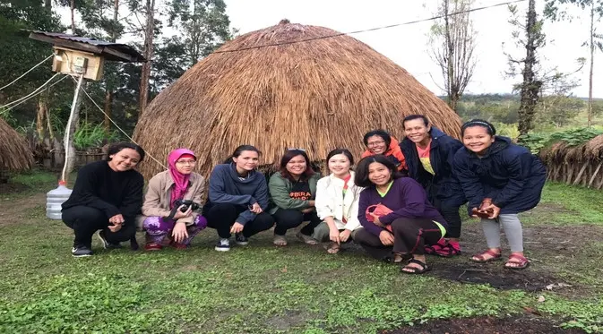 Honai jadi tempat nyaman bersarang kutu babi. (Foto: Wahana Visi Indonesia)