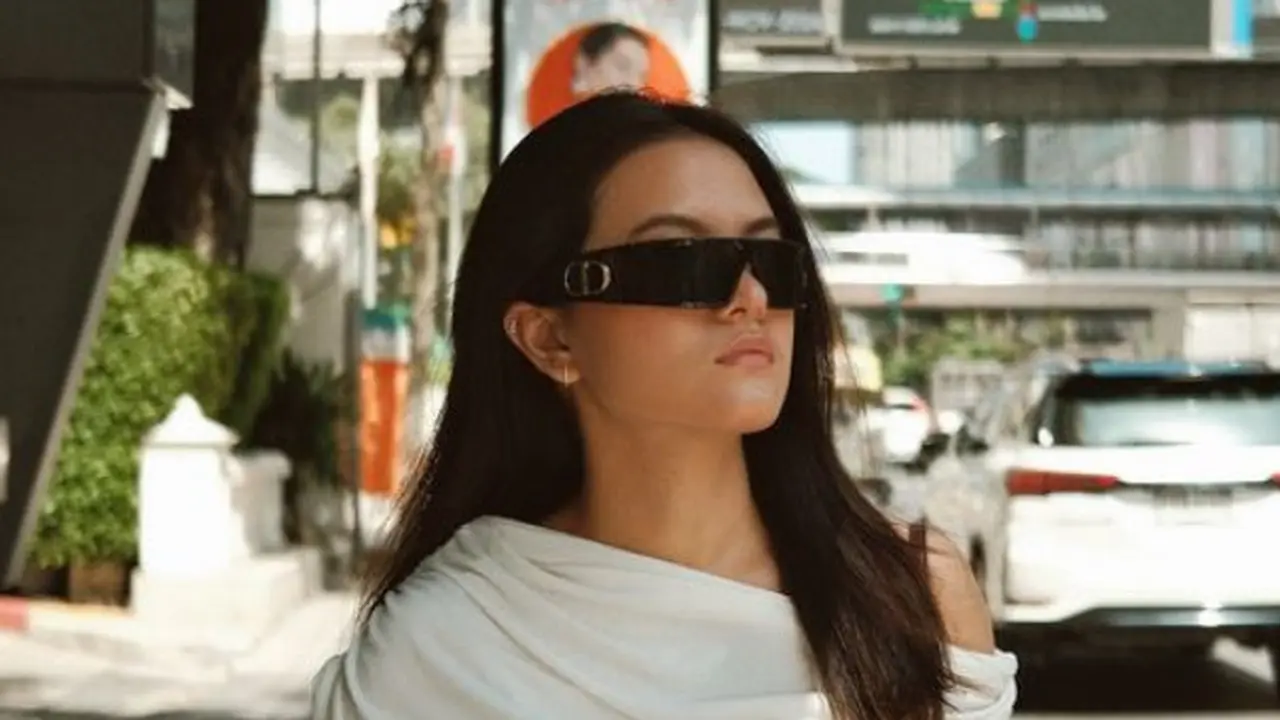 Gaya Marsha Aruan Liburan di Thailand
