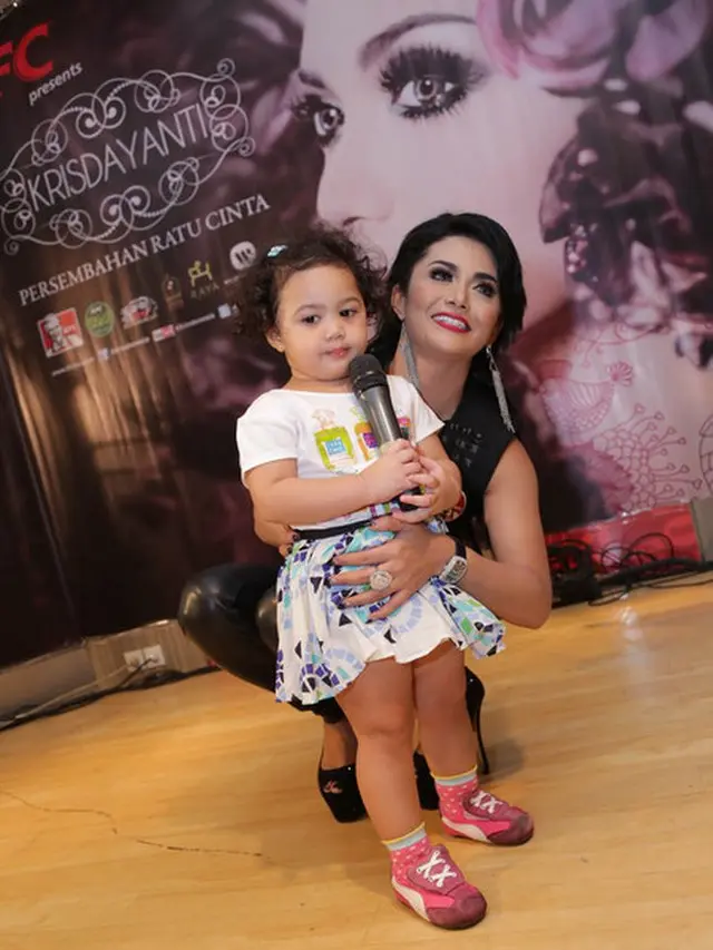 6 Transformasi Amora Lemos Anak Krisdayanti, Punya Tiga Kewarganegaraan
