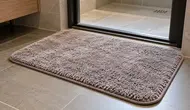 Cara Mengeringkan Keset Kamar Mandi yang Tidak Terkena Matahari, Jangan Biarkan Lembap Terlalu Lama