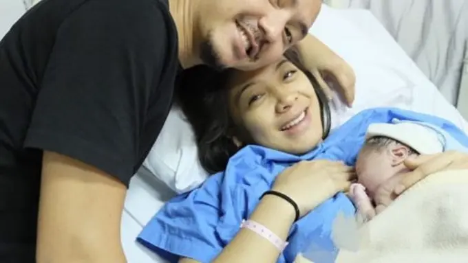 [Bintang] Ananda Omesh dan Dian Ayu Lestari