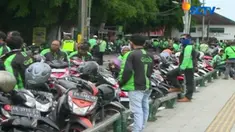 Aksi ini digelar sebagai bentuk protes adanya penentuan tarif sepihak oleh perusahaan transportasi online.