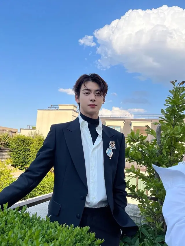 Cha Eun-woo Astro (Instagram/eunwo.o_c)