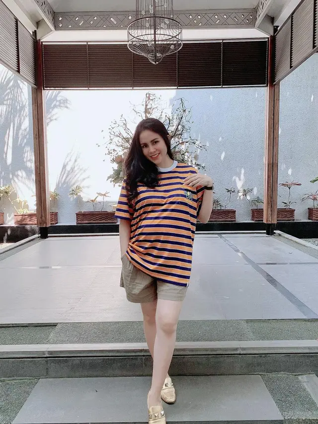 6 Potret Momo Geisha dengan Gaya Kasual Saat Hamil Anak Kedua, Tampil Memesona
