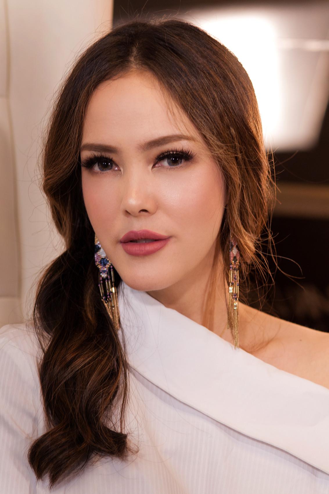 Girls, Ada Tips Cantik ala Cathy Sharon Nih! - Beauty Fimela.com