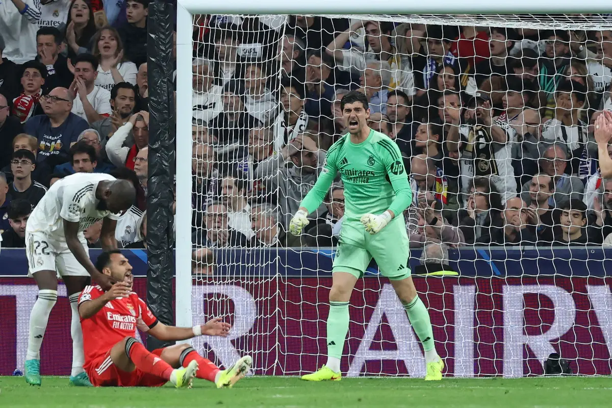 Foto: Penyelamatan-Penyelamatan Gemilang Thibaut Courtois saat Bawa Real Madrid ke Babak 16 Besar Liga Champions