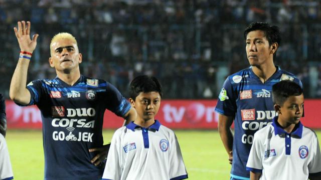 Cristian Gonzales dan Syaiful Indra Cahya