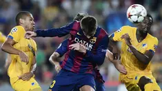 Barca menang 1-0 atas APOEL. Gol Azulgrana dilesakkan bek tengah Gerard Pique.