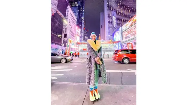 Bak Anak Muda, Ini 6 Gaya Trendi Lenggogeni Faruk Ibu Atta Halilintar