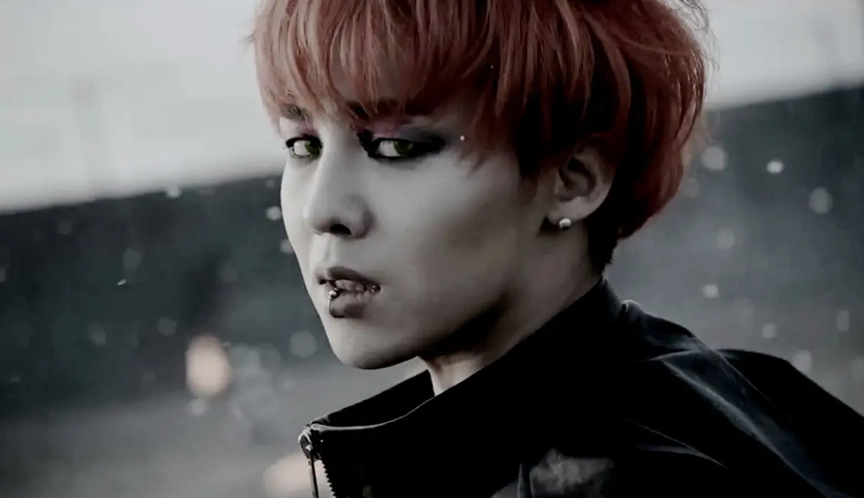 G-Dragon adalah sosok yang sangat peduli dengan para personel BigBang. GD mengaku jika kebersamaan dengan BigBang adalah hal yang paling membahagiakannya. (Foto: Soompi.com)