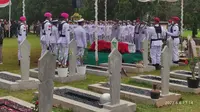 Pemakaman mantan Komandan Korps Marinir (Dankormar) ke-10 Mayor Jenderal Mar (Purn) Gafur Chaliq. (Istimewa)