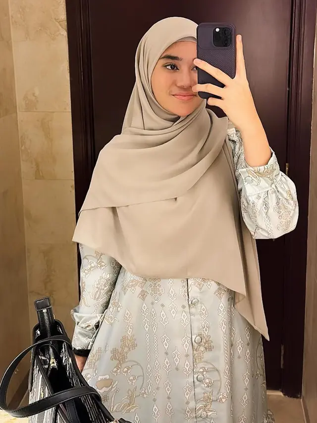 6 Potret Clara Shinta Mendapat Nama Baru Setelah Mualaf, Artinya Sangat Indah