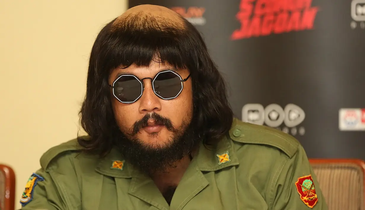 Film 5 Cowok Jagoan, Dwi Sasono menjadi jagoan bersama Ario Bayu, Arifin Putra, Muhadkly Acho dan Cornelio Sunny. Sedangkan pemeran wanitanya ada Nirina Zubir, Tika Bravani dan masih banyak lagi. (Bambang E Ros/Bintang.com)