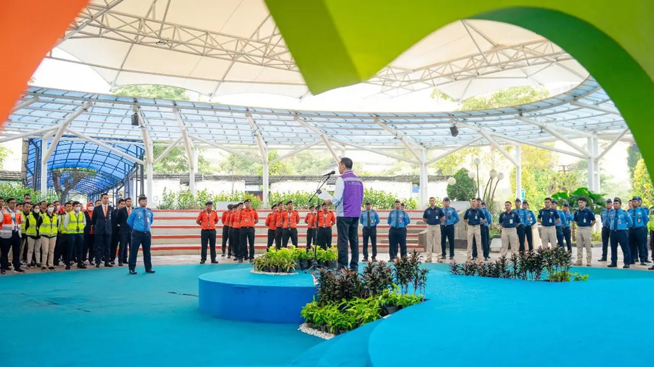 PT Angkasa Pura II menggelar Apel Siaga di Bandara Soekarno-Hatta dalam rangka mendukung kesuksesan penyelenggaraan KTT ASEAN ke-43 di Jakarta.
